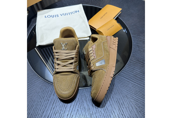 LV snekaers 125