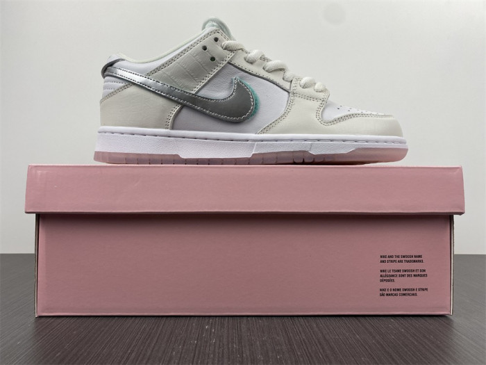 Di*m*nd s*pply co. x dunk low pro sb 
