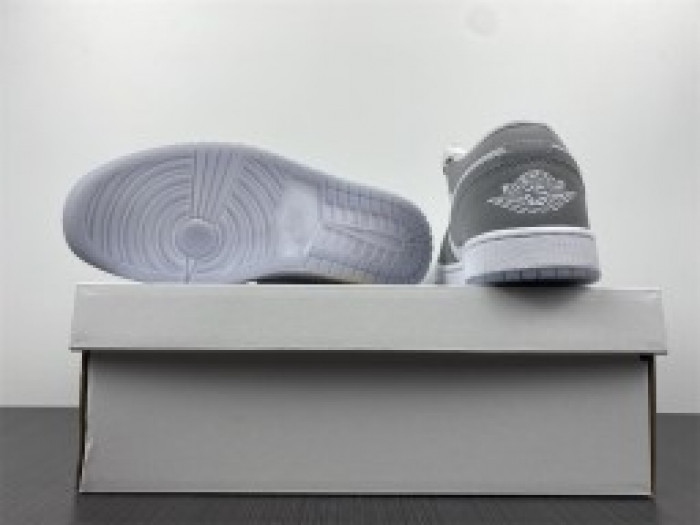 jordan 1 low wolf grey (w)- dc0774-105