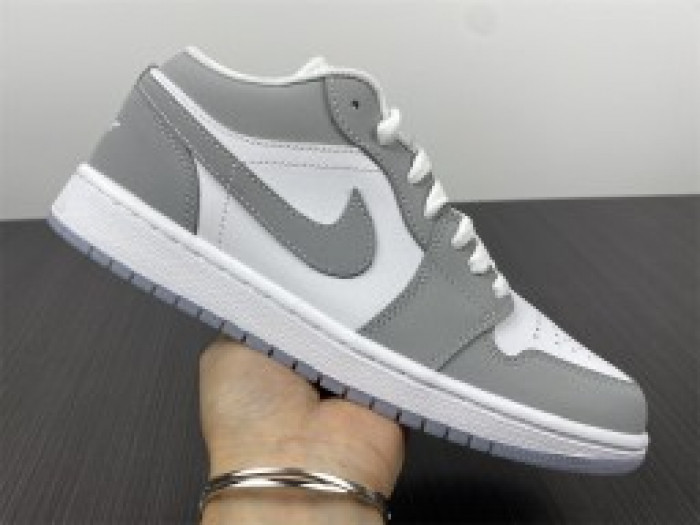 jordan 1 low wolf grey (w)- dc0774-105