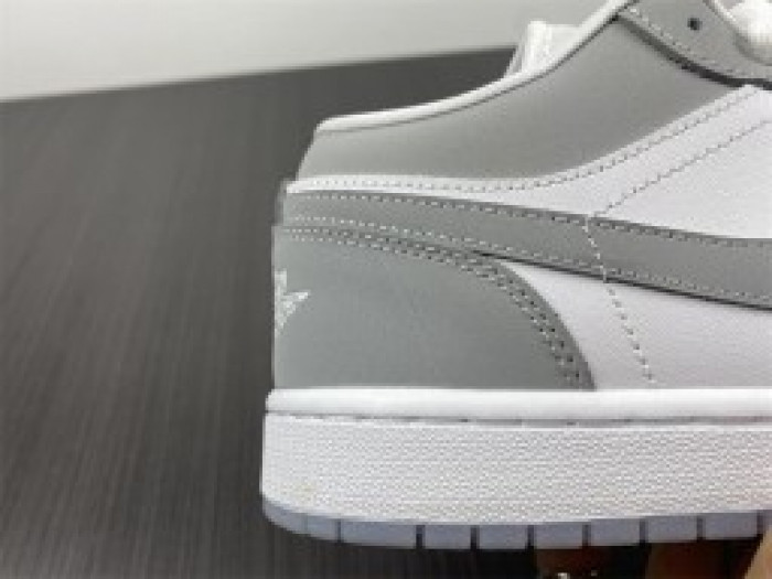 jordan 1 low wolf grey (w)- dc0774-105
