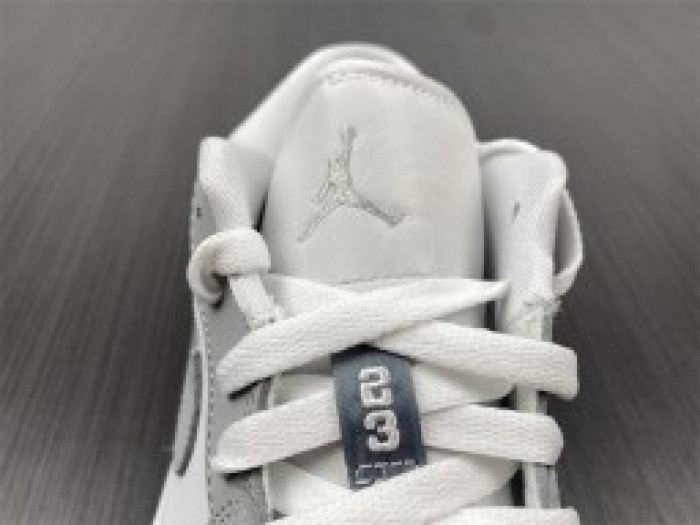 jordan 1 low wolf grey (w)- dc0774-105