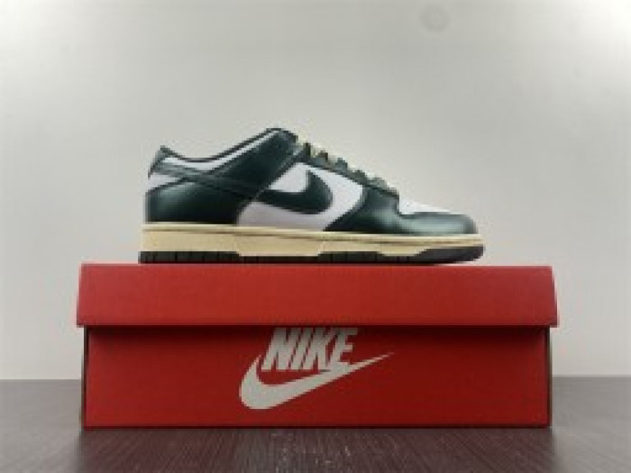 nike dunk low vintage green (w)-dq8580-100