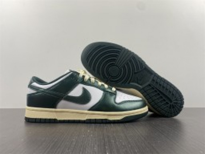 nike dunk low vintage green (w)-dq8580-100