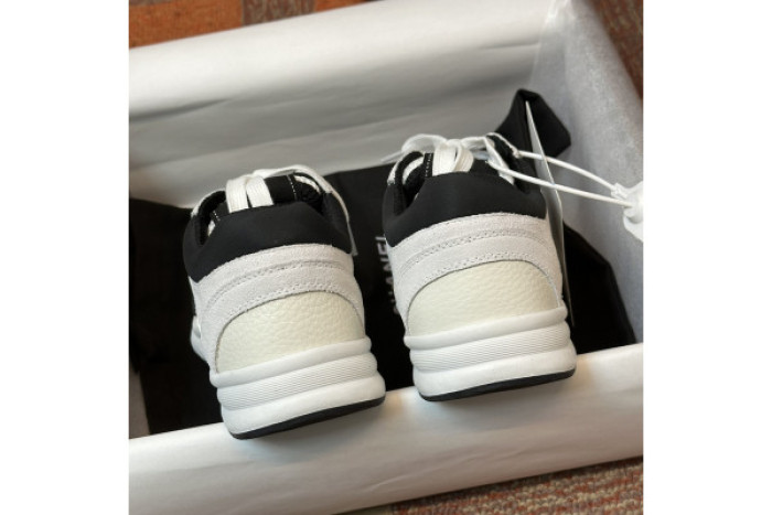 Chane* snekaers C000010