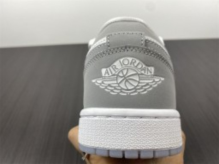 jordan 1 low wolf grey (w)- dc0774-105