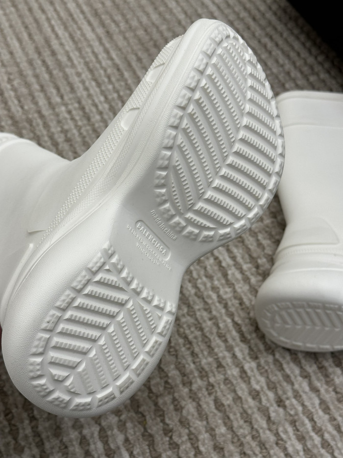 Ba*len*cia*ga boot -04