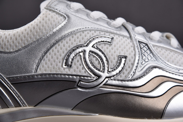 chane* snekaers c000009