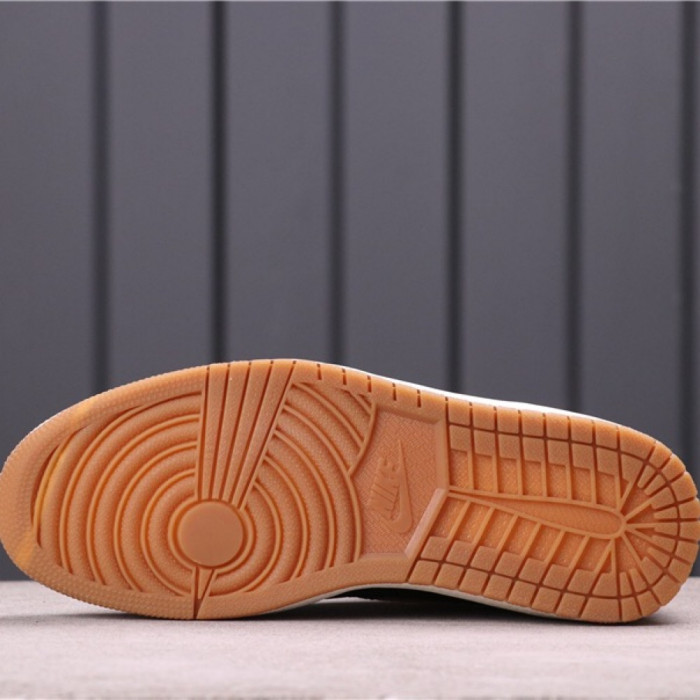 kobe bryant x air jordan 1 high og black-purple 555088-171