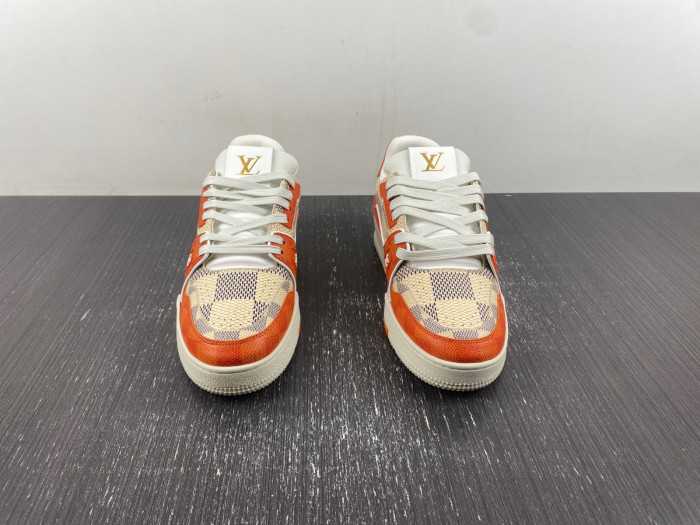 lv snekaers 83