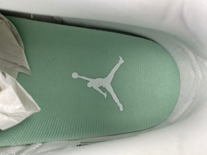 Jordan 11 Retro Low Igloo-AH7860-103