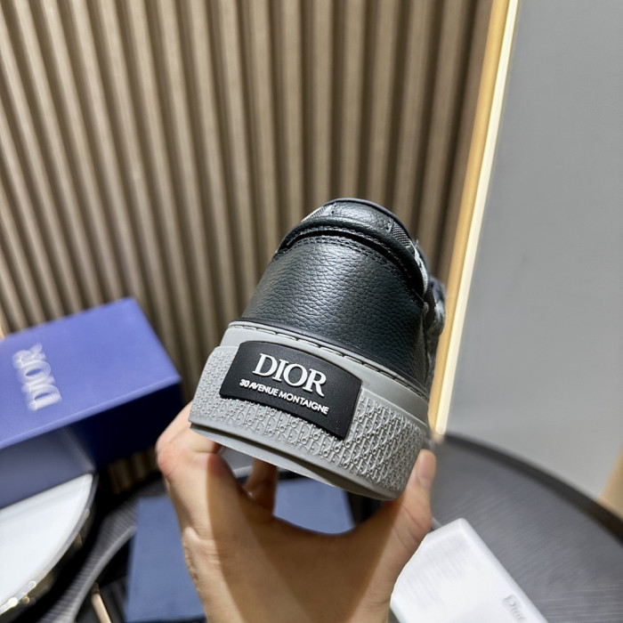 D10r B33 SNEAKERS-12