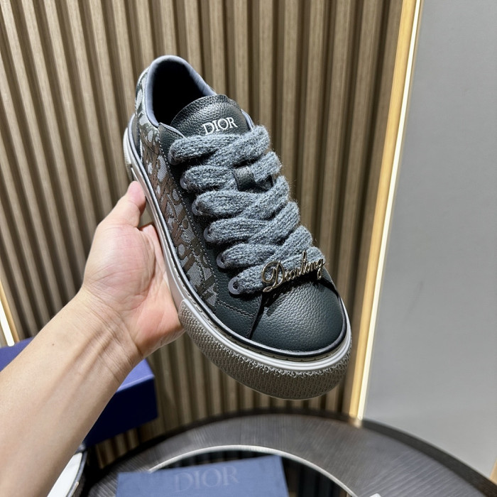 D10r B33 SNEAKERS-12