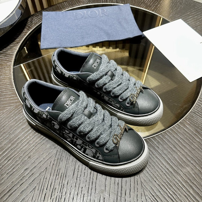 D10r B33 SNEAKERS-12