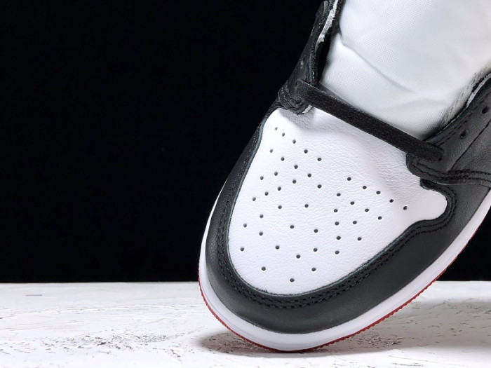 air jordan 1 satin black toe cd0461-016