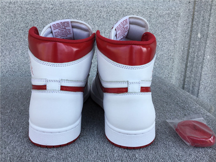 air jordan 1 retro high og “metallic red” 555088-103