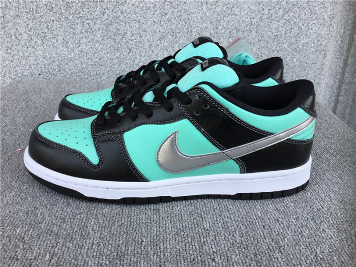 nike dunk sb low Di*m*nd s*pply 304292-402