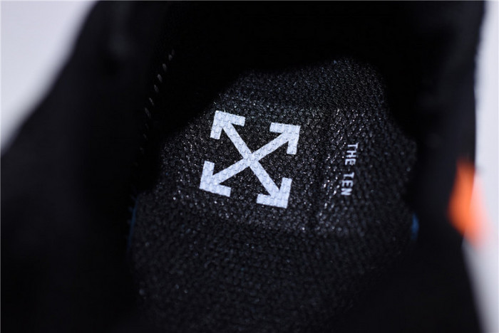 nike air max 270 in black/white ah8050-002