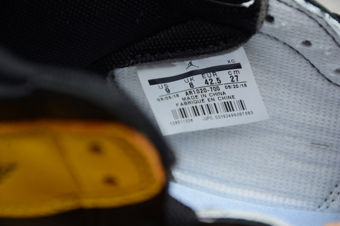 air jordan 1 yellow toe ar1020-700