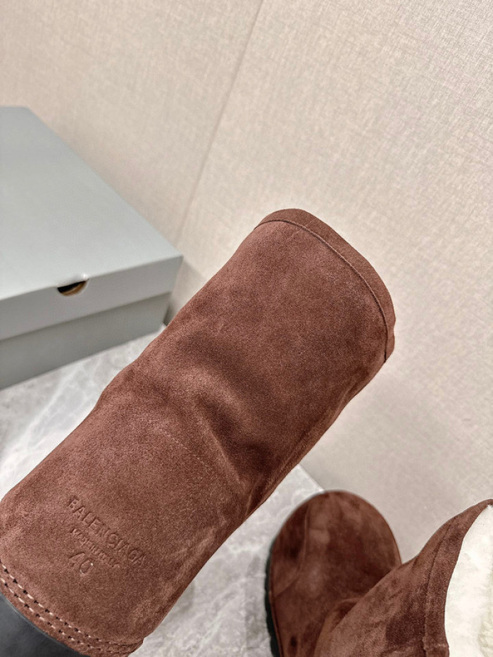 BALENCIAGA BOOT -16