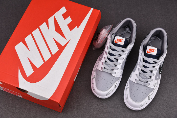 nike sb dunk low grey dark blue dd1768-400