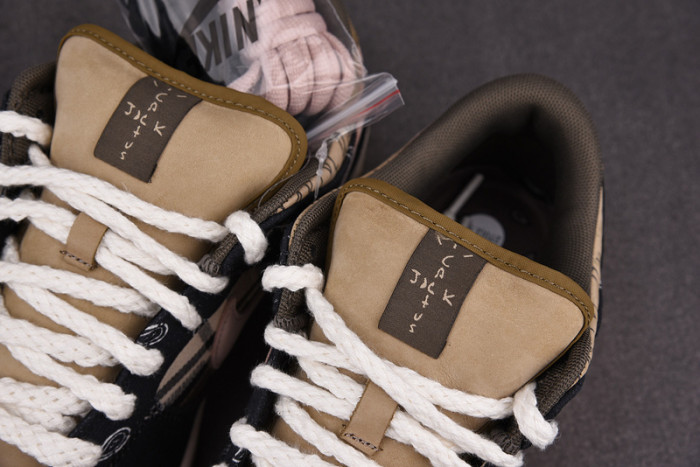 travis scott x nike sb dunk low ct5053-001