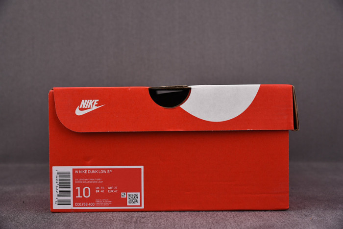 nike sb dunk low grey dark blue dd1768-400