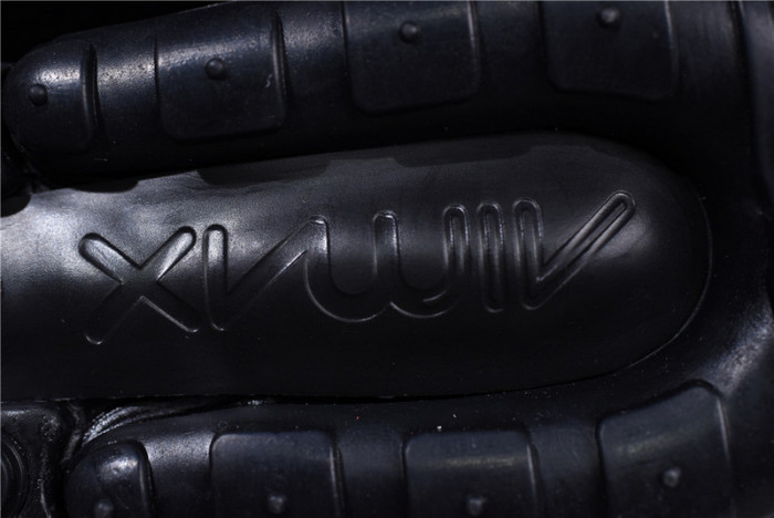 nike air max 270 in black/white ah8050-002