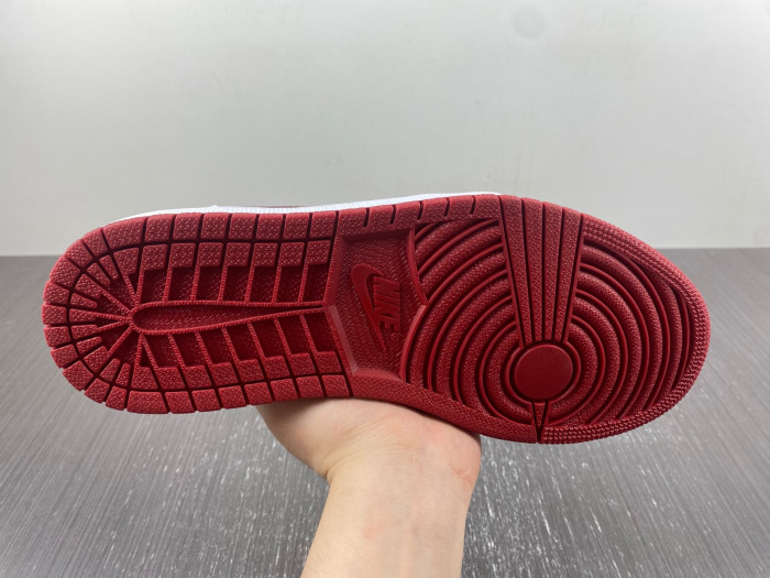 jordan 1 retro low white varsity red-705329-101