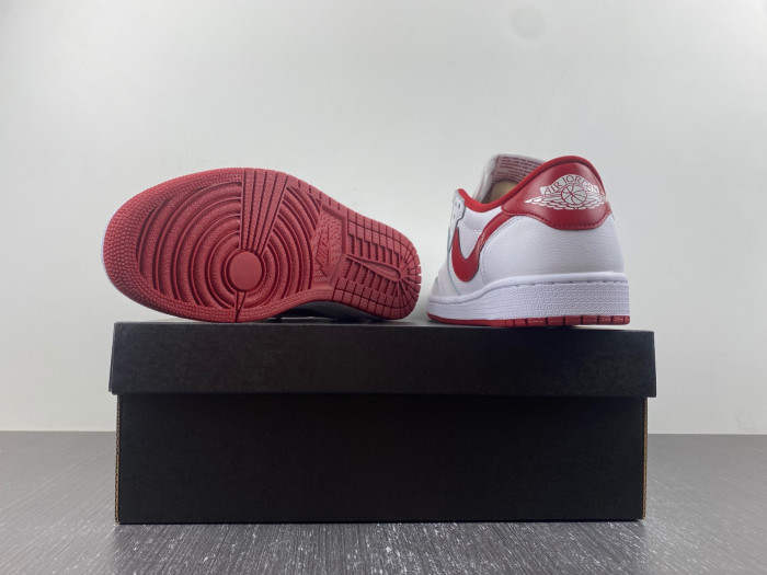 jordan 1 retro low white varsity red-705329-101
