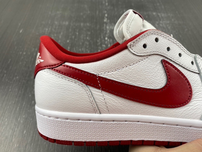jordan 1 retro low white varsity red-705329-101