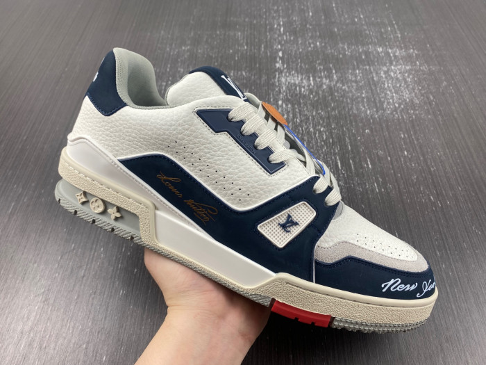lv snekaers 81