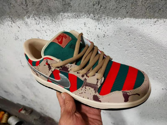 nike sb dunk low freddy krueger-313170-202