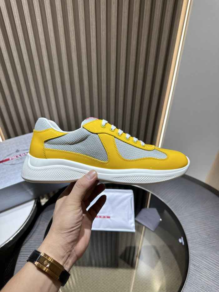 Prada 40