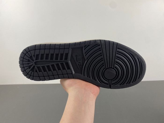 Travis Scott x Air Jordan LV-LX1988-200