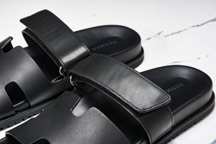 H**me5 Sandal 50