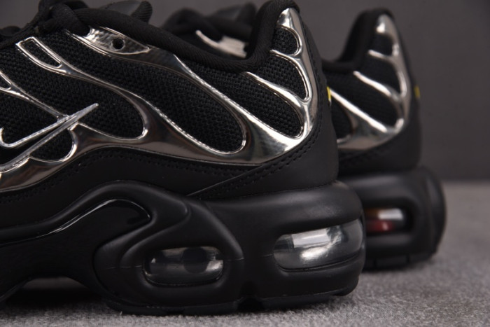 NK Air Max Plus SE Black Chrome-HJ9743-001