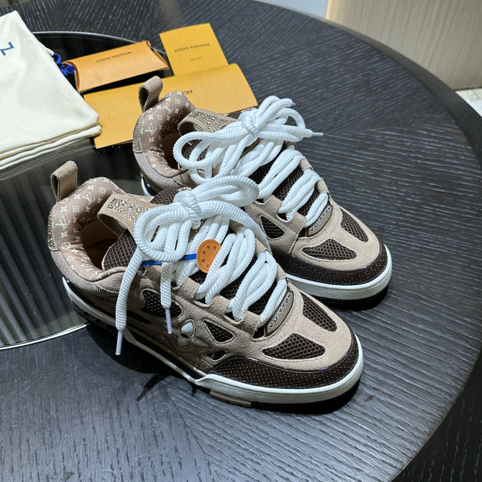LV snekaers 253