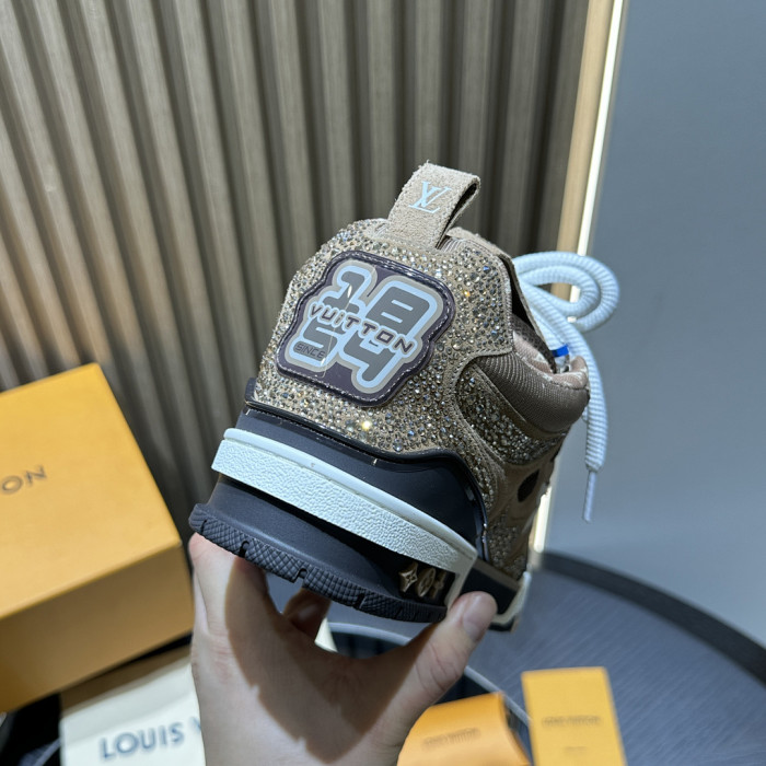 LV snekaers 253