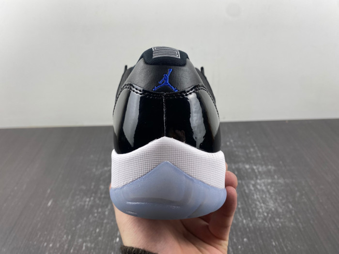air jordan 11 “space jam-fv5104-004