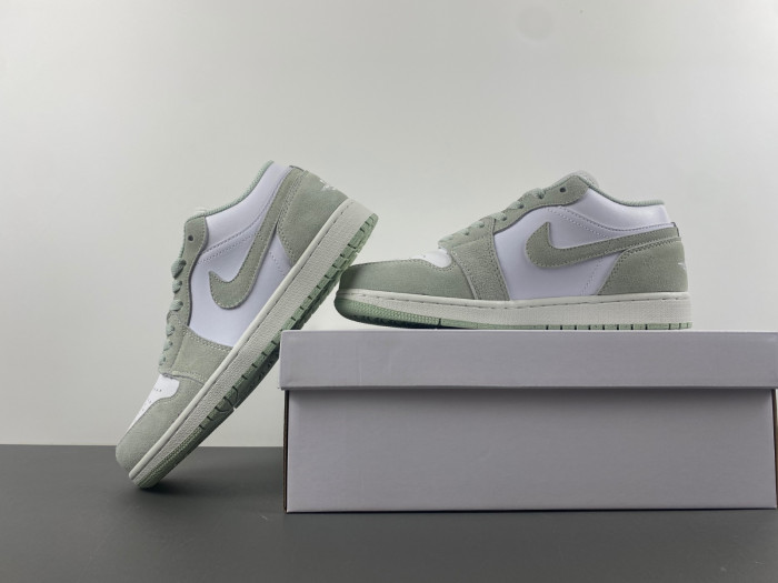 air jordan 1 low “light green”-fn5214-131