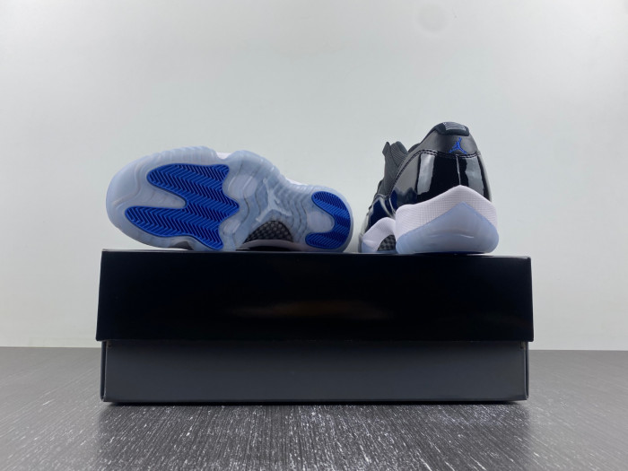 air jordan 11 “space jam-fv5104-004