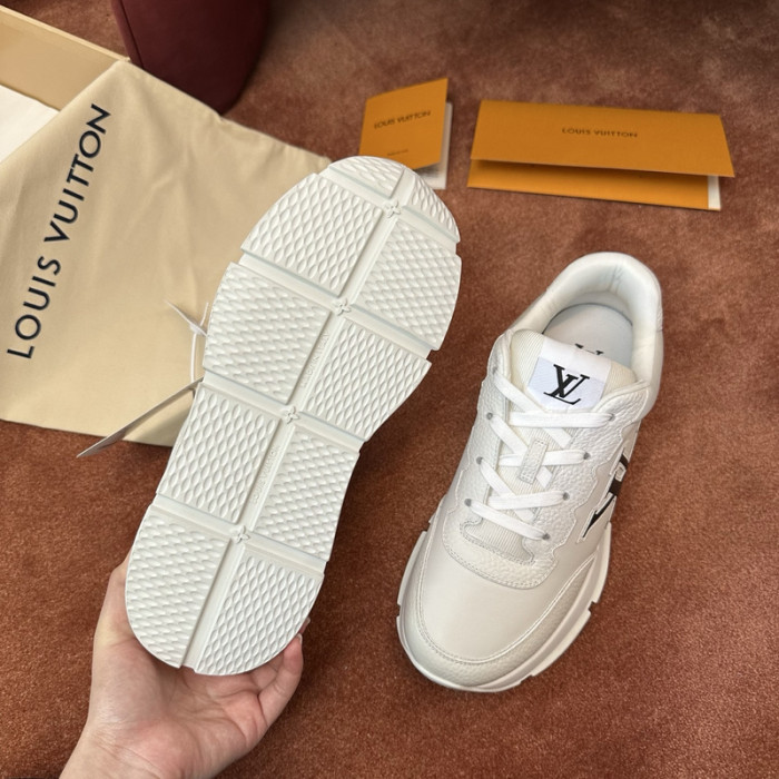 LV snekaers 140