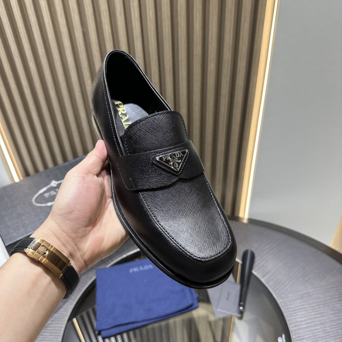 Prada 60