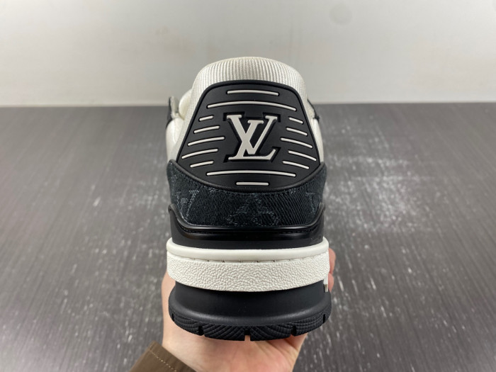 lv snekaers 88