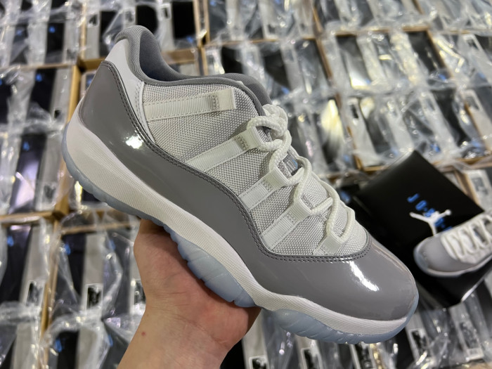 jordan 11 retro low cement grey-av2187-140