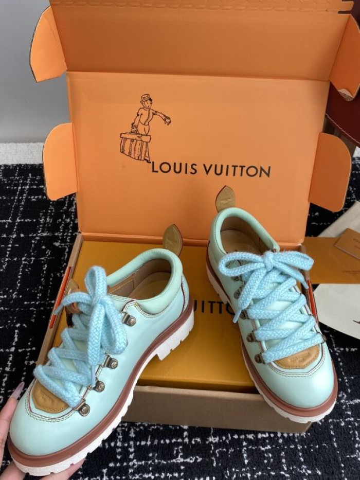 LV snekaers 226