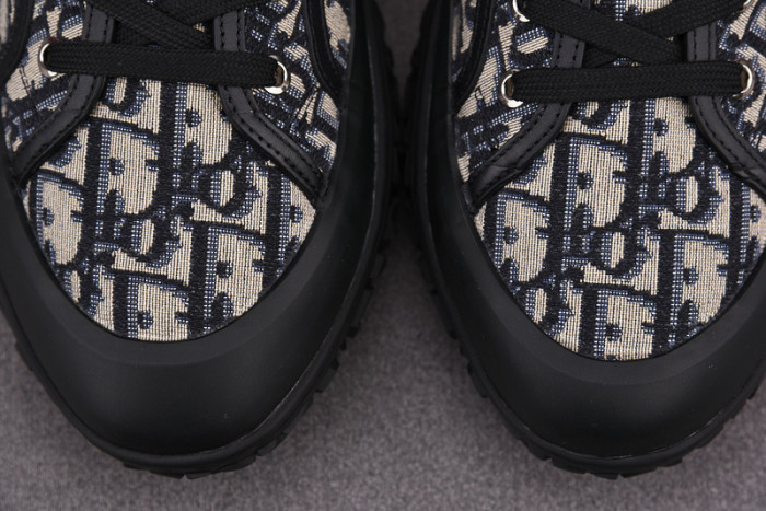 dio* sneakers t0000-033