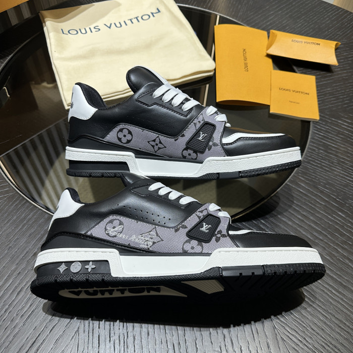 LV snekaers 257