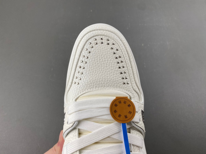 LV snekaers 283